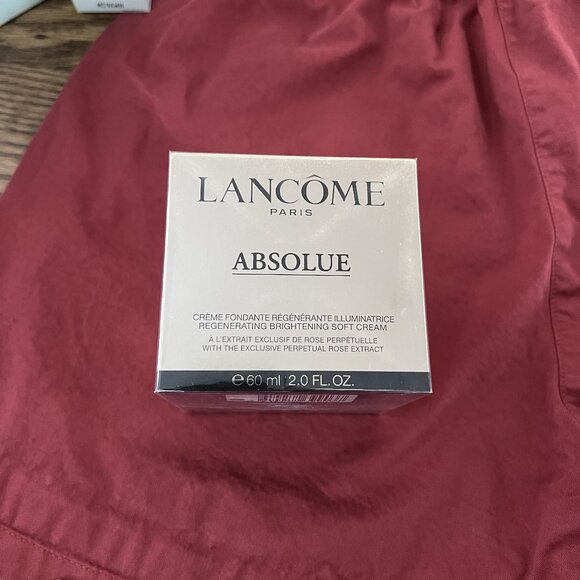 Lancôme Absolue Regenerating Brightening Soft Cream 60ml / 2.0 oz ✨ - Picture 1 of 2